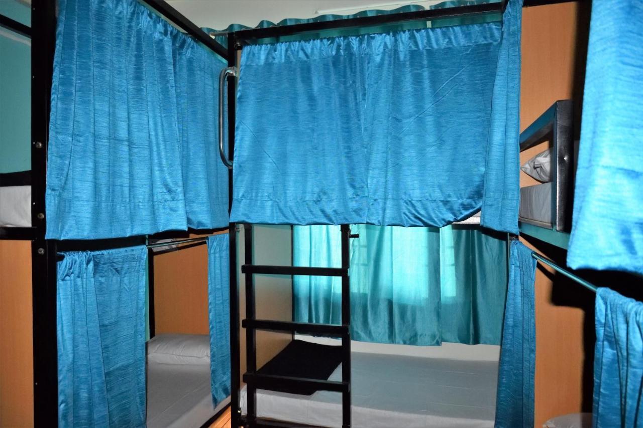 Хостел Bunkmates Нью-Дели Экстерьер фото