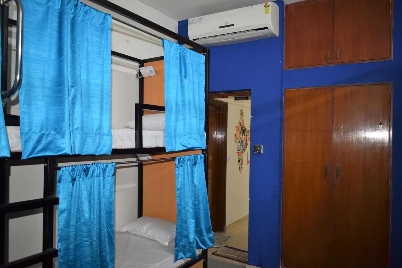 Хостел Bunkmates Нью-Дели Экстерьер фото
