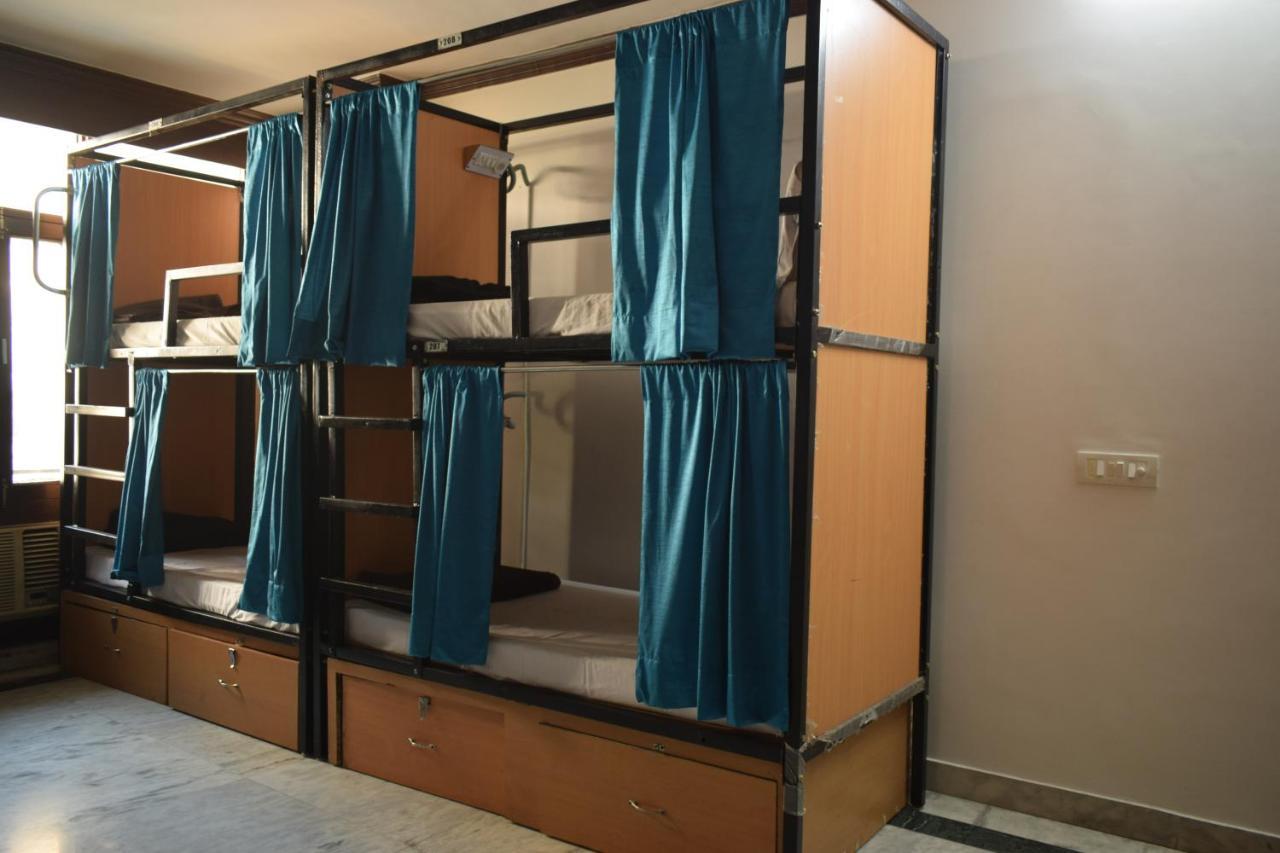 Хостел Bunkmates Нью-Дели Экстерьер фото